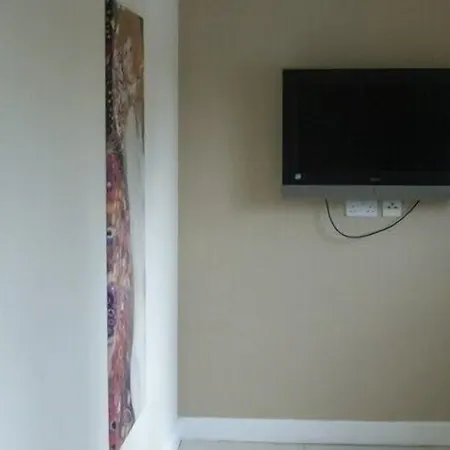 Alton 3* Bradford (West Yorkshire)